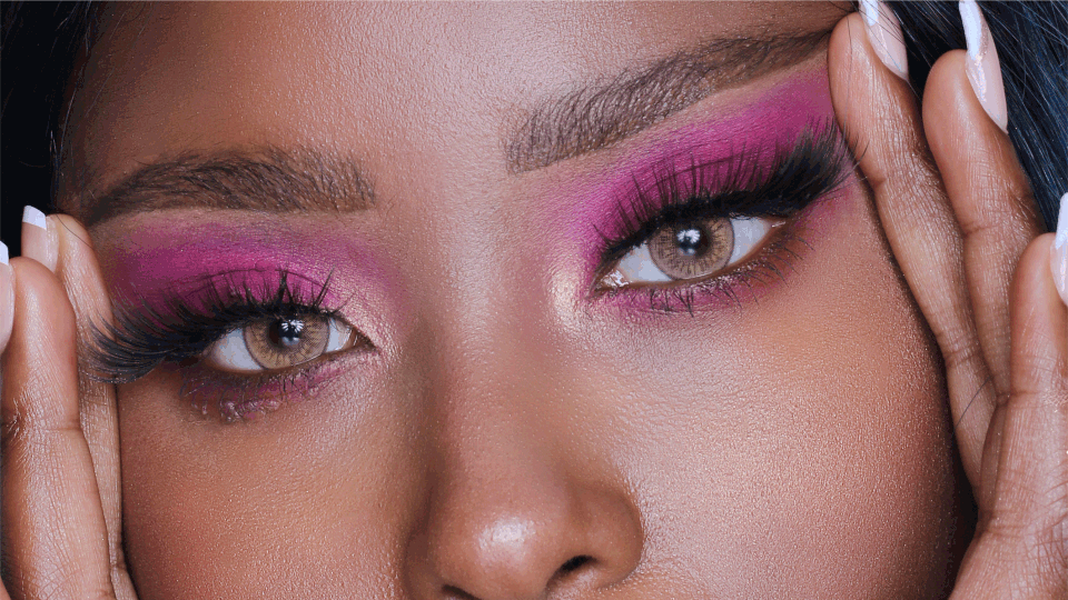 aurora brown yıllık lens banner