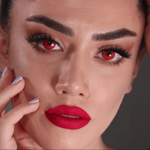 iconic kırmızı lens