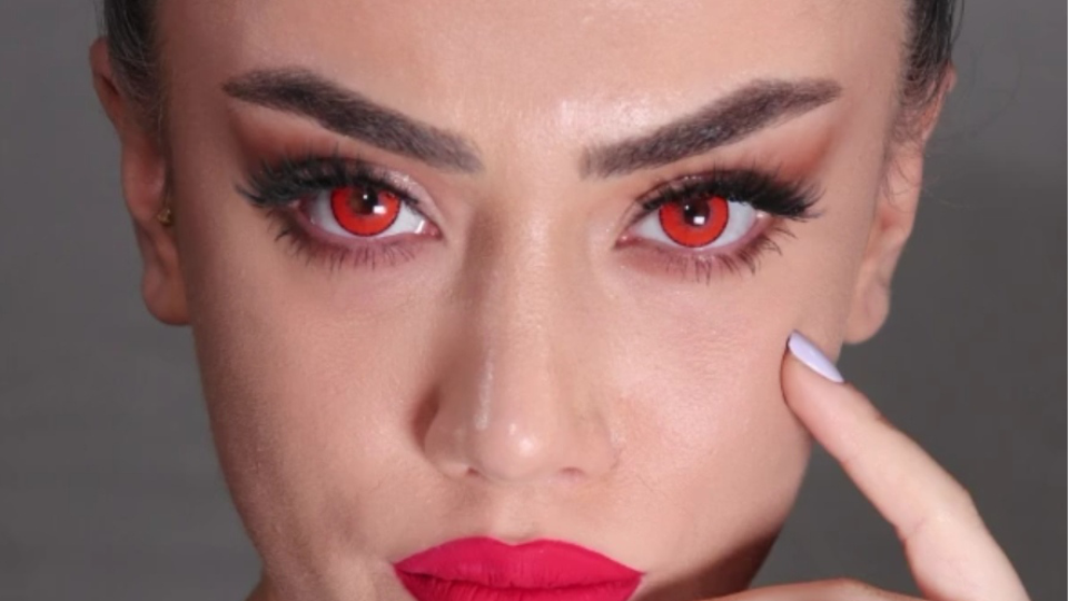 iconic red cosplay kırmızı parti lensi